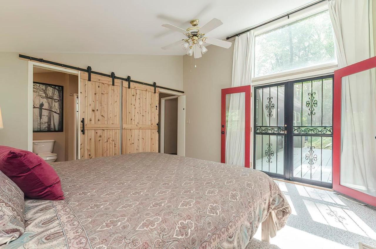 Secluded Oasis W Hot Tub, Screened-In Porch, Wifi! Berkeley Springs Esterno foto