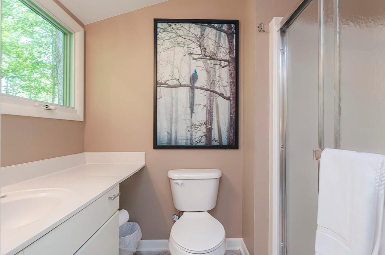 Secluded Oasis W Hot Tub, Screened-In Porch, Wifi! Berkeley Springs Esterno foto